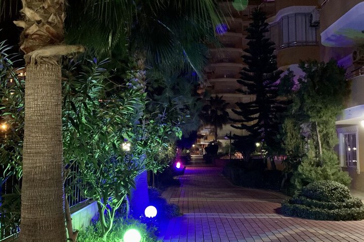 Hotel Exterior 36 of 40
