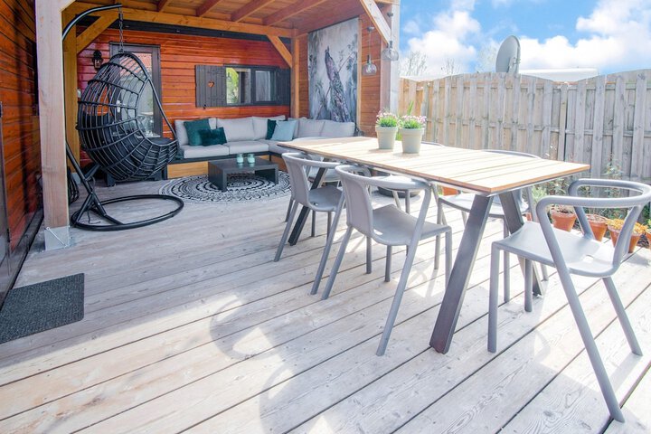 Terrace/Patio 17 of 36