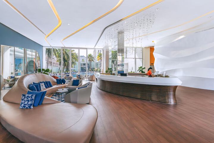 Hotel Lobby