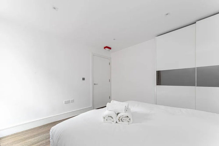 Room 3 of 11