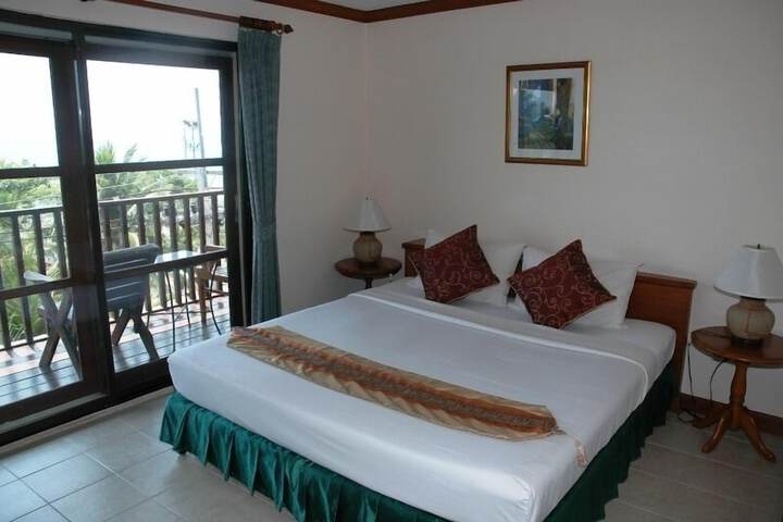 Room 4 of 57
