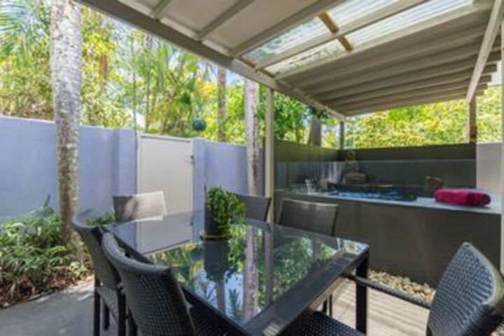 Terrace/Patio 10 of 10