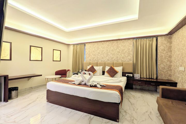 Room 52 of 184