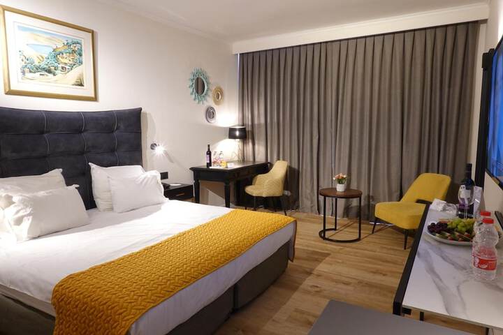 Room 13 of 46