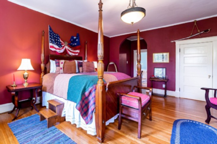 Room 168 of 384