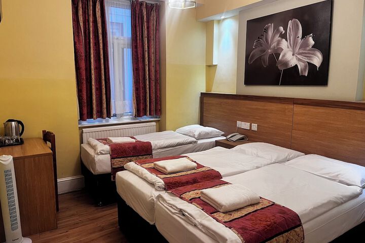 Room 43 of 81