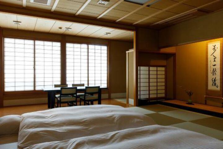 Room 3 of 19