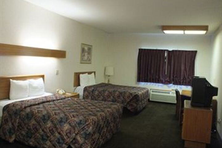 Room 23 of 38