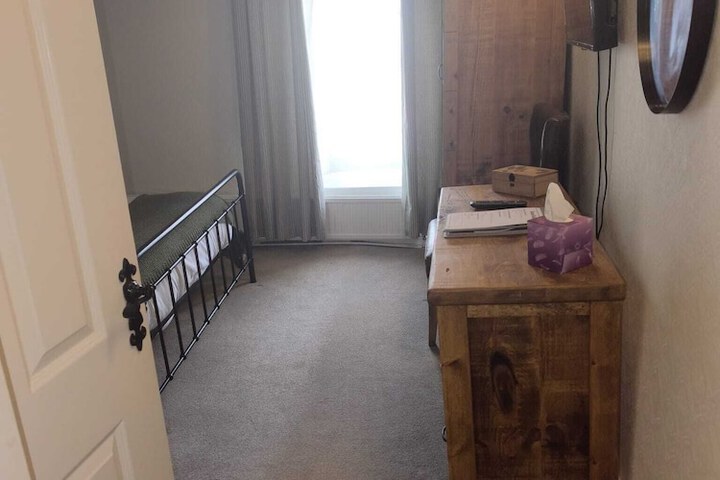 Room 2 of 57