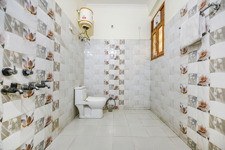 Room 16 of 21