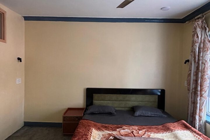 Room 26 of 61
