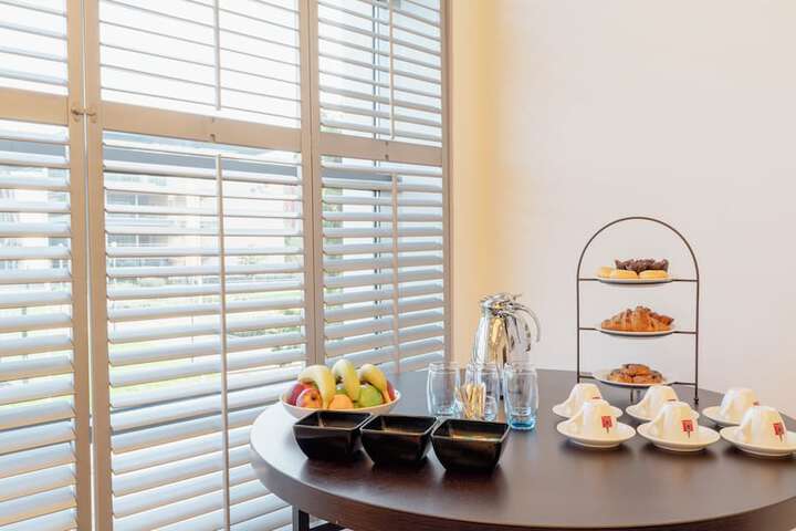 Breakfast/Coffee Service 55 of 89