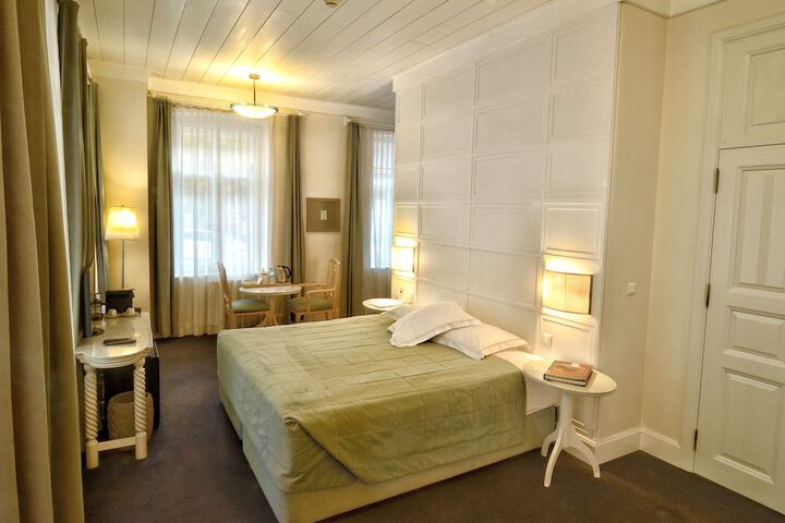 Room 19 of 63