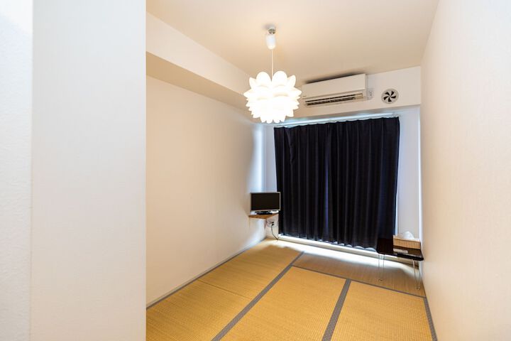 Room 5 of 23
