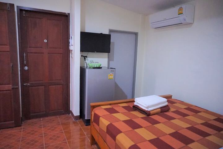 Room 8 of 68