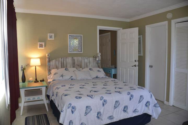 Room 18 of 50