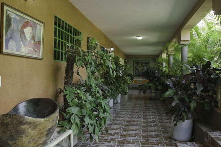 Room 25 of 60
