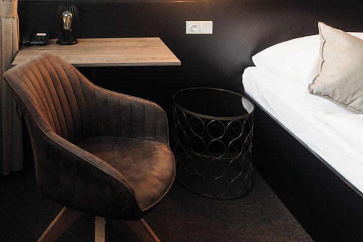 Room 13 of 70