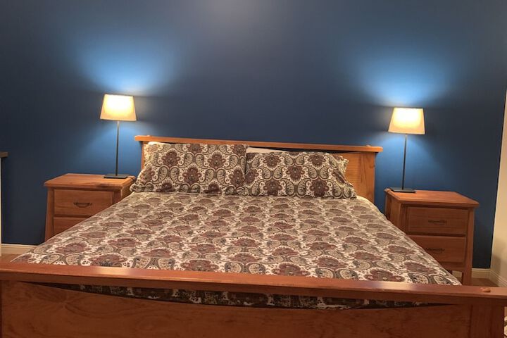 Room 5 of 62