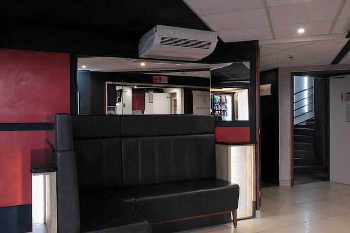 Hotel Interior 4 of 23