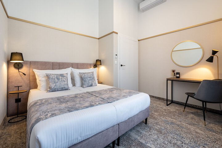 Room 4 of 55