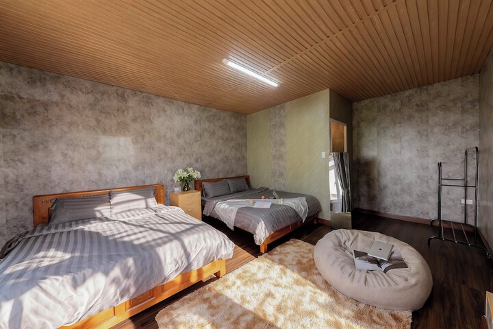 Room 14 of 53