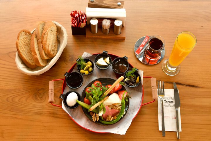 Breakfast/Coffee Service 21 of 27