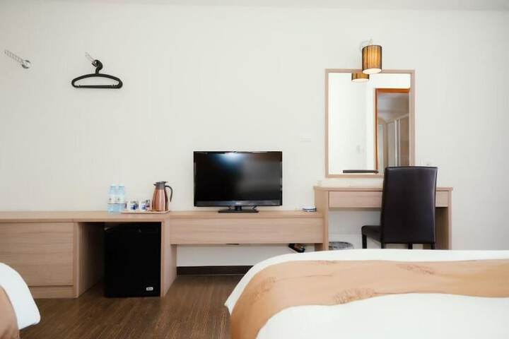 Room 32 of 74