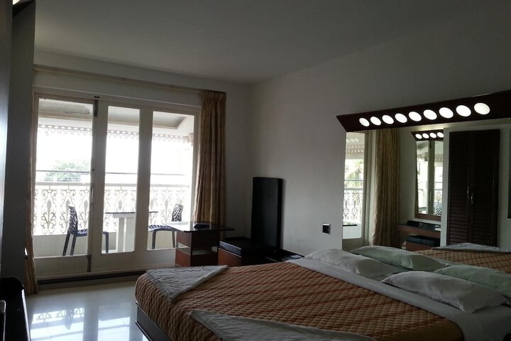 Room 10 of 41