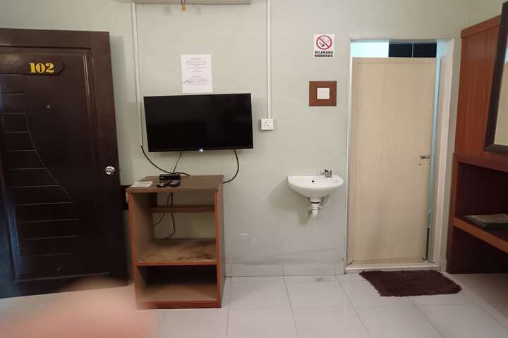 Room 25 of 41