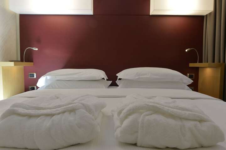 Room 5 of 52