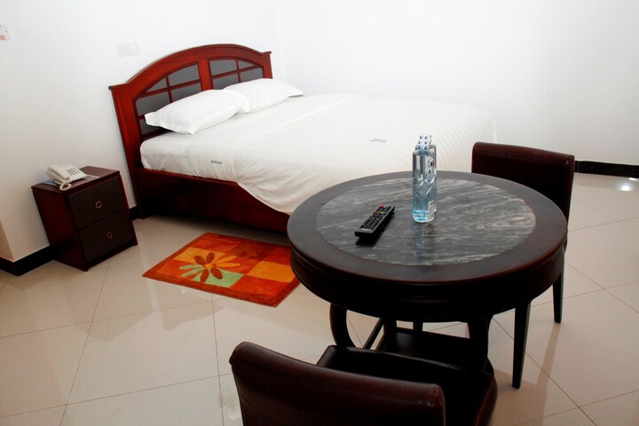 Room 16 of 117