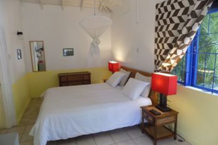 Room 2 of 109