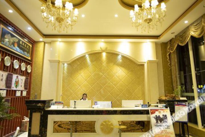 Hotel Interior 7 of 19