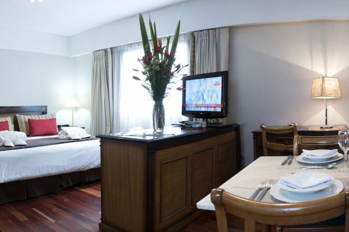 Room 3 of 48