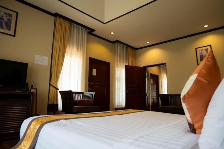 Room 25 of 115