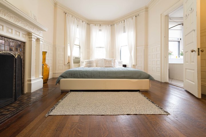 Stylish Brownstone Back Bay Apartments in Boston, MA