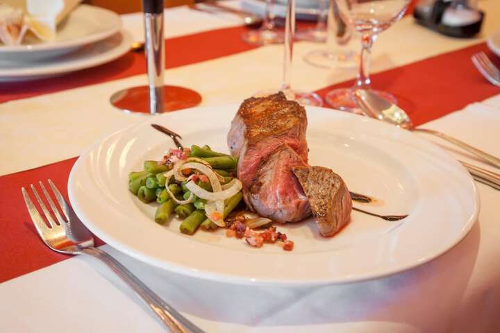 Dining 50 of 53