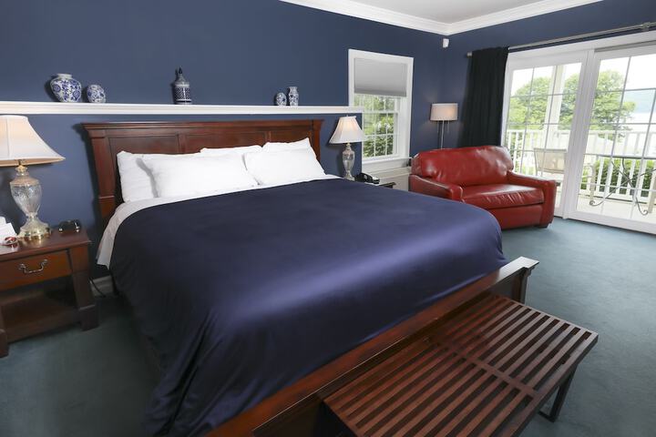 1 King Bed (25 of 65)