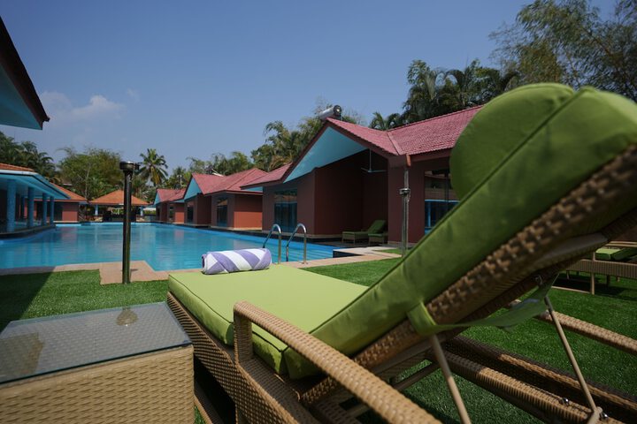 Pool Hotel