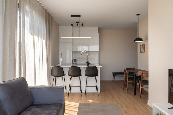 Room 9 of 30