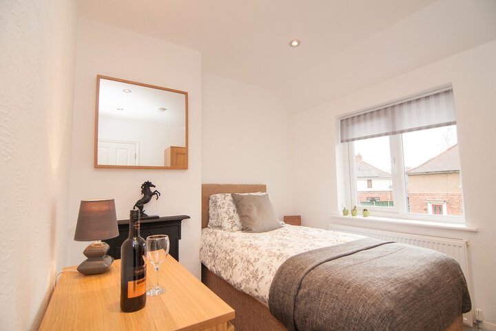 Room 4 of 31