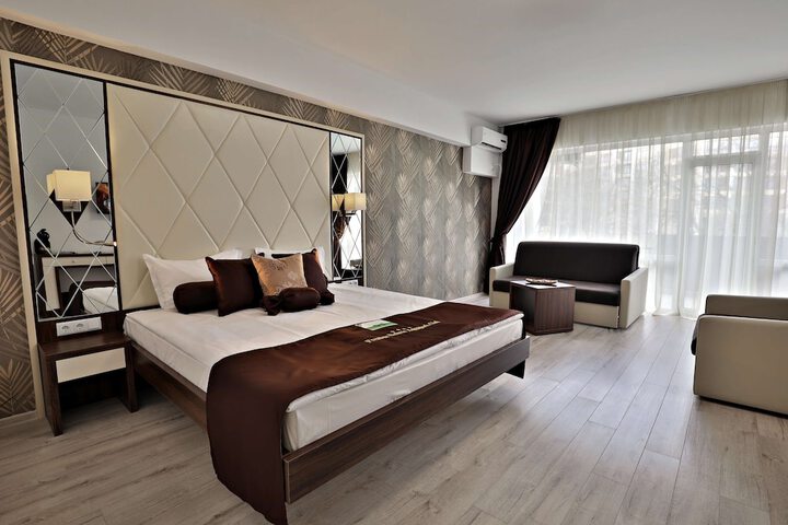 Room 64 of 318
