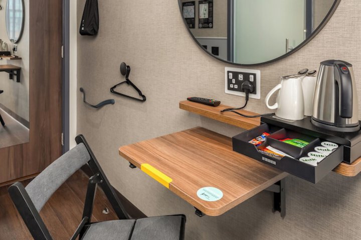 Room 15 of 29