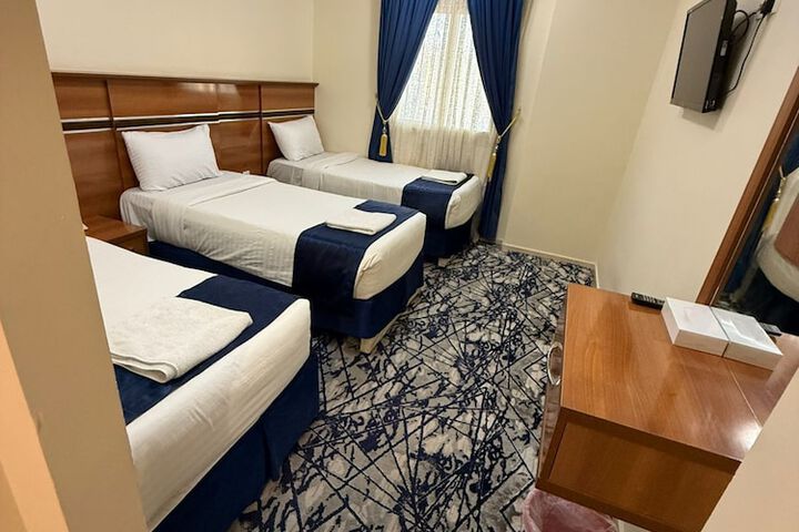 Room 9 of 21
