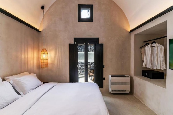 Room 3 of 41