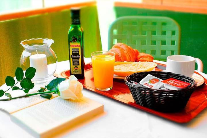 Breakfast meal