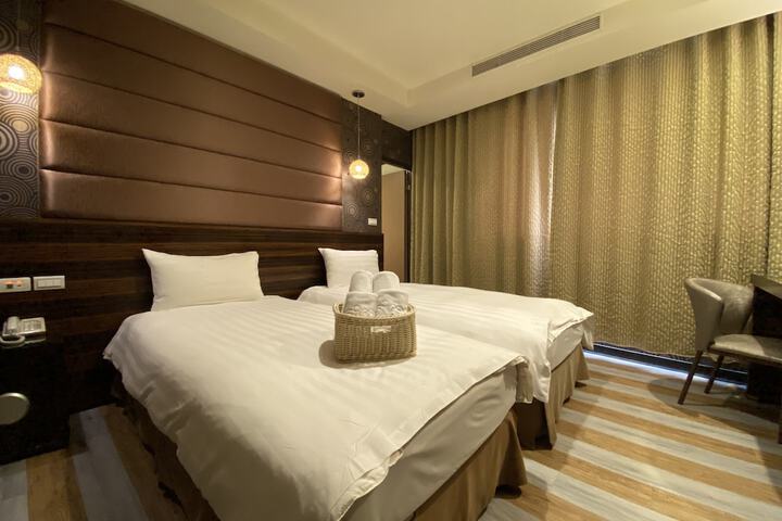 Room 20 of 38