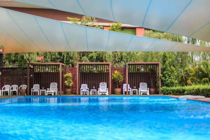 Pool 19 of 29