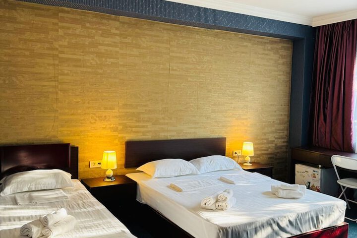 Room 2 of 26